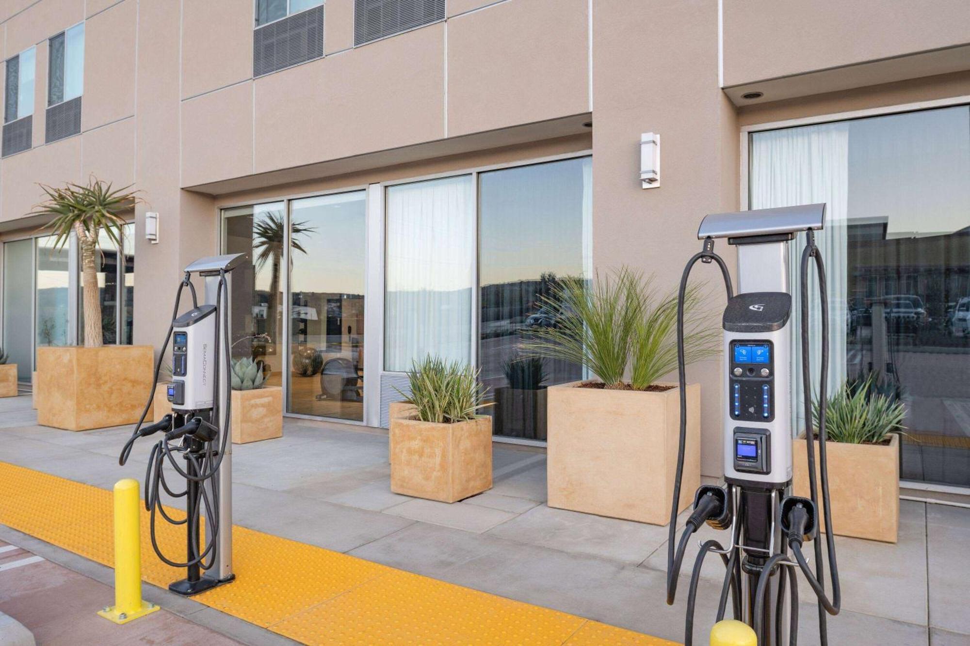 La Quinta Inn & Suites By Wyndham Yucaipa Екстер'єр фото