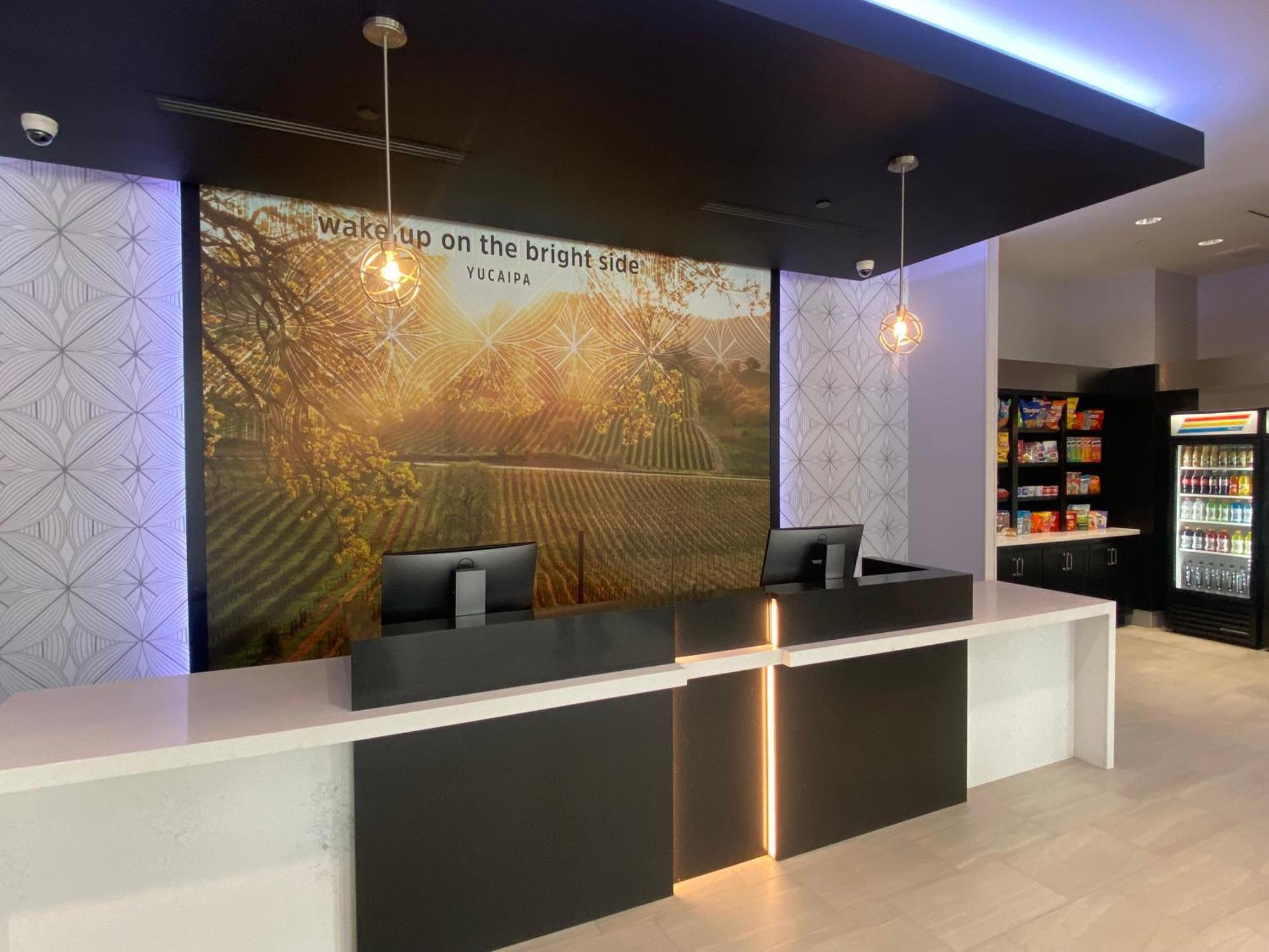 La Quinta Inn & Suites By Wyndham Yucaipa Екстер'єр фото