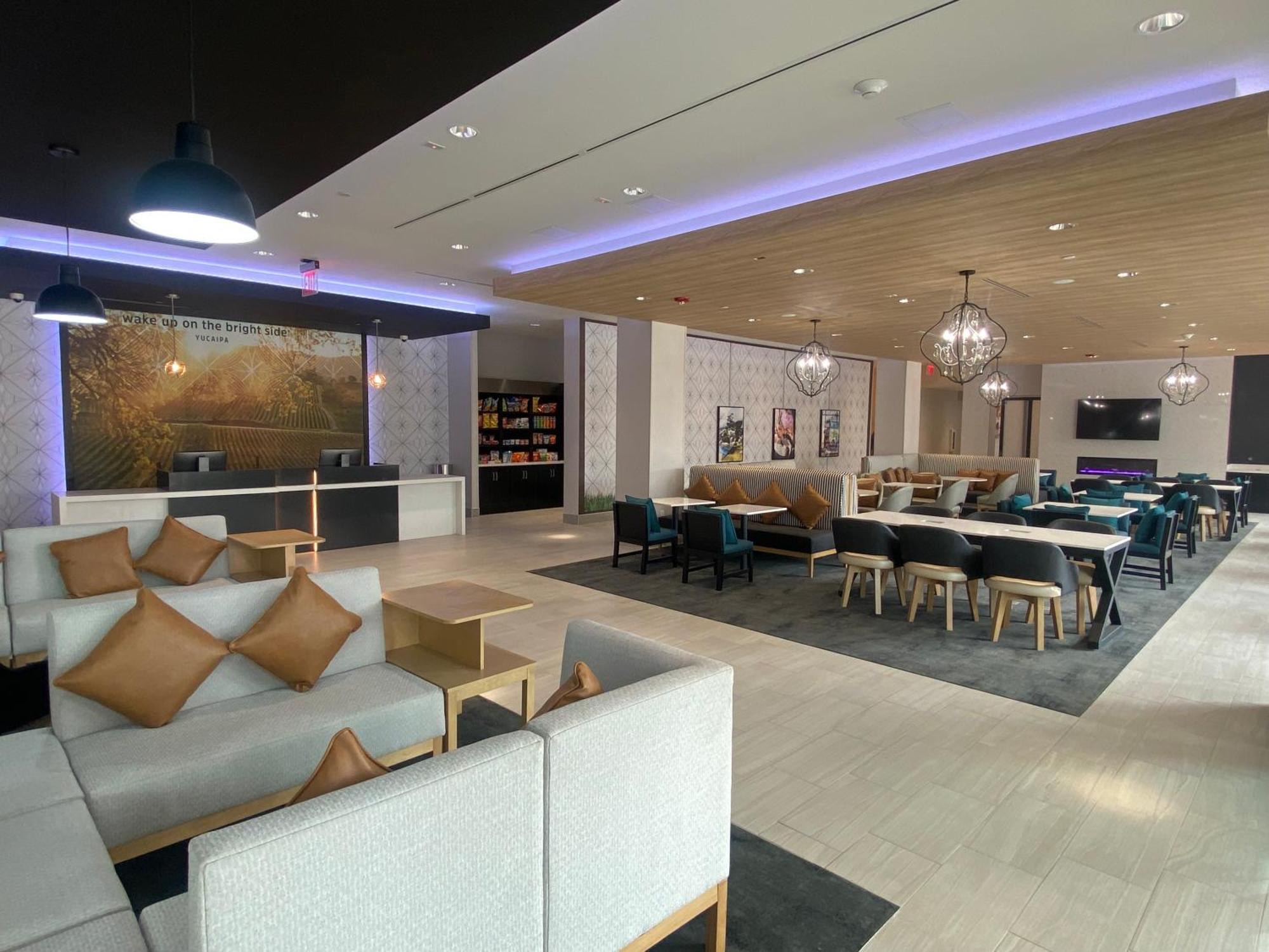 La Quinta Inn & Suites By Wyndham Yucaipa Екстер'єр фото